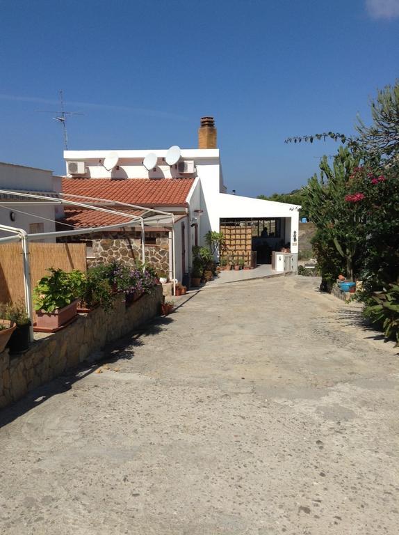 B&B Caserta Isola di Ustica Exterior photo