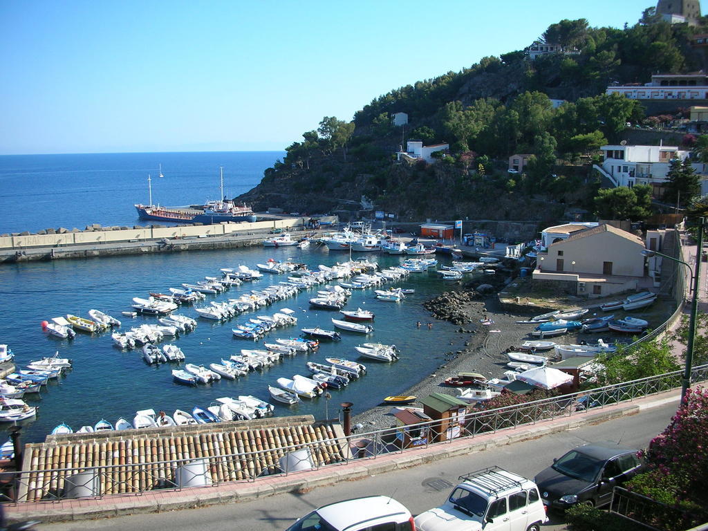 B&B Caserta Isola di Ustica Exterior photo
